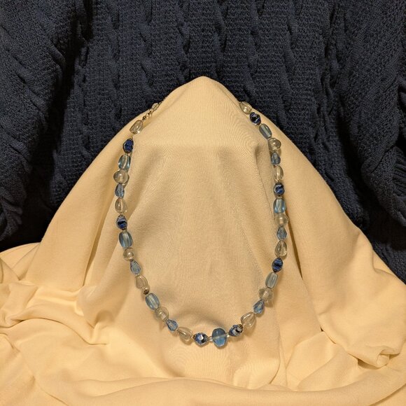 Elegant Blue Beaded Necklace - Picture 1 of 2